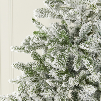 Englemanns Spruce Green Flocked Christmas Tree - 5ft / 150cm