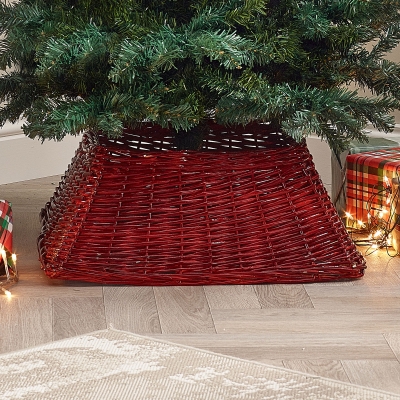 60cm Square Wicker Tree Skirt in Red