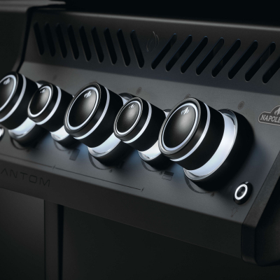 Napoleon Rogue® Phantom Black 3-Burner Gas BBQ - RSE 425 LPG