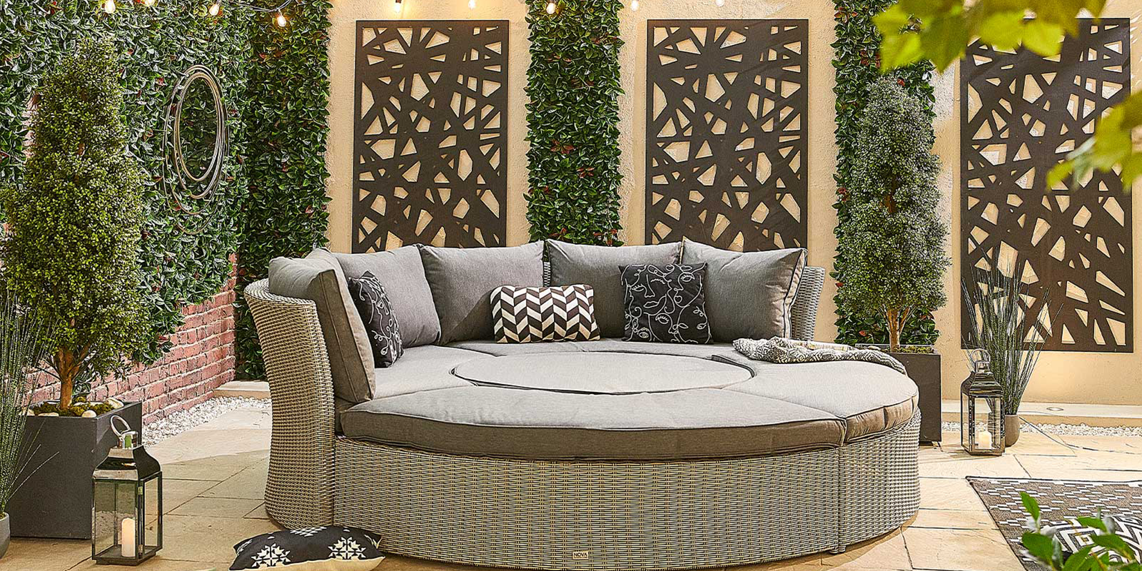 Choosing A Rattan Daybed