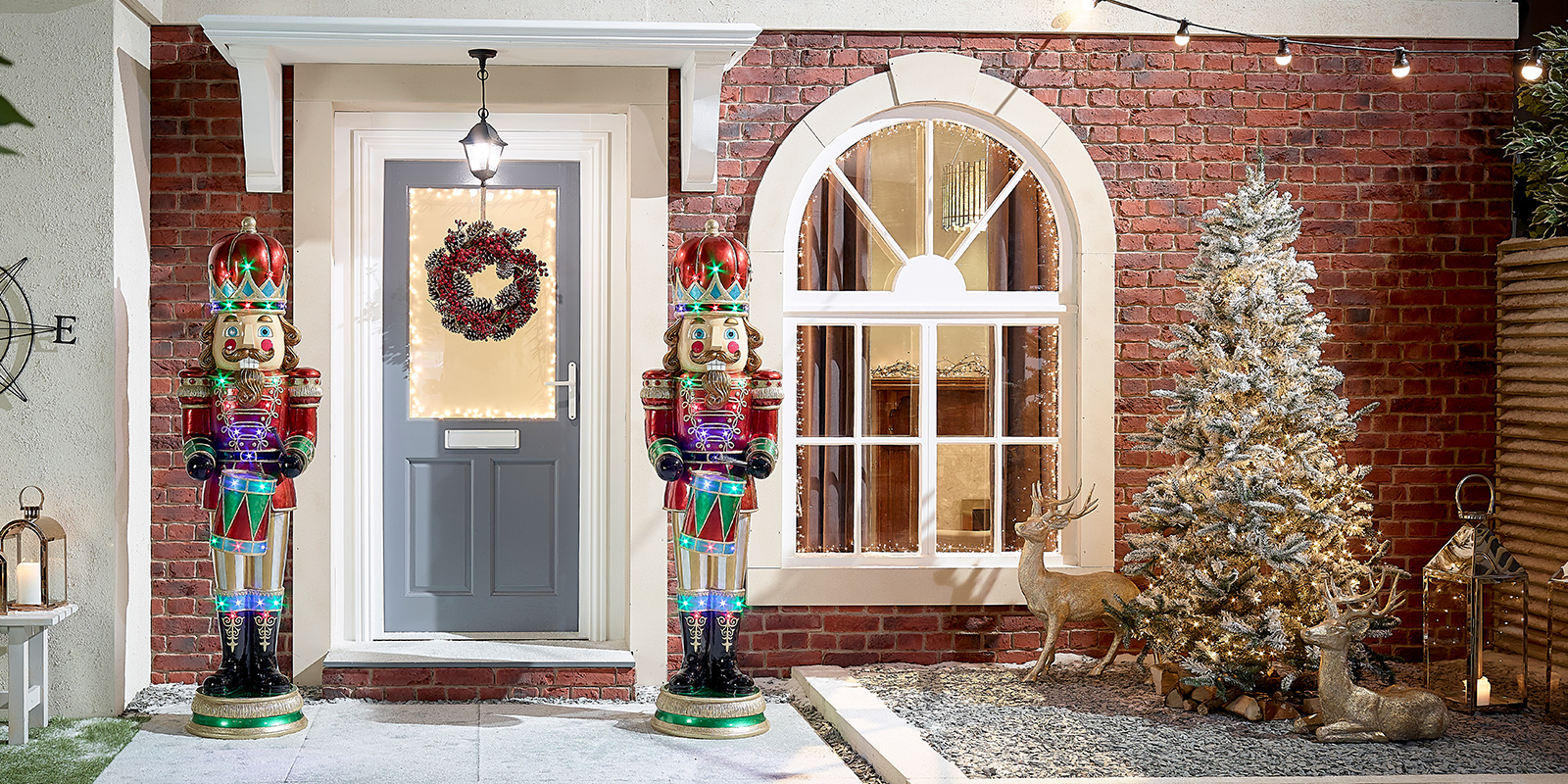 Top Tips For Making The Front Of Your House Christmassy